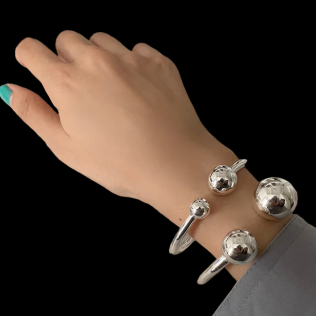 Smooth Bracelet 2 Spheres