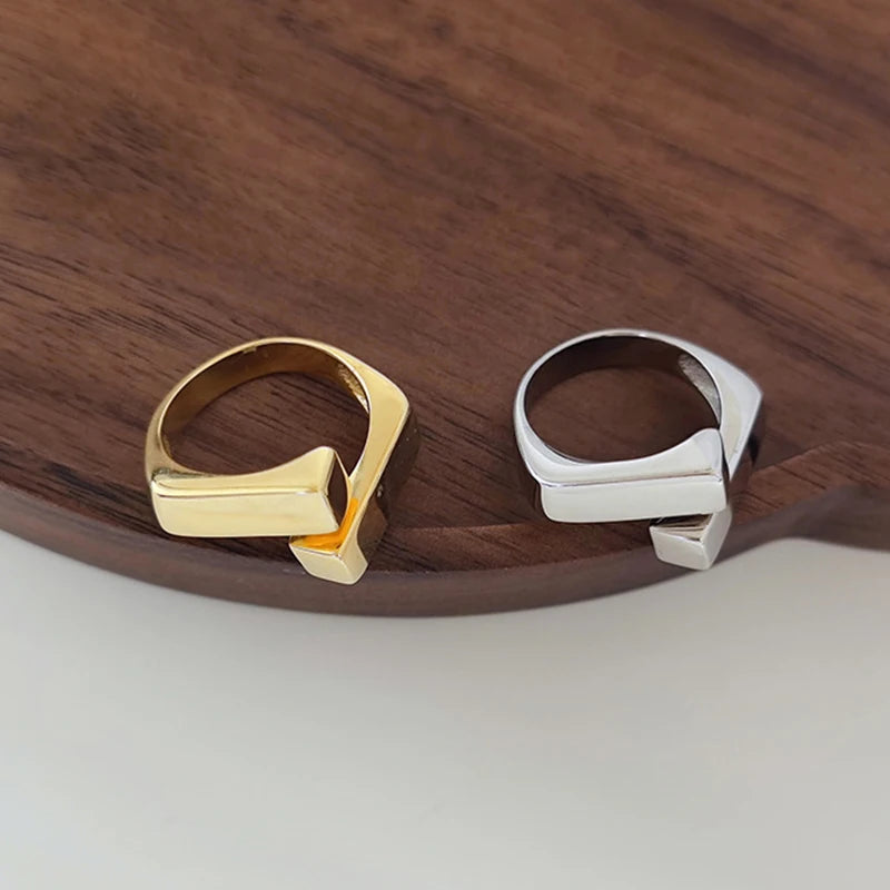 Smooth Geometric Adjustable Ring