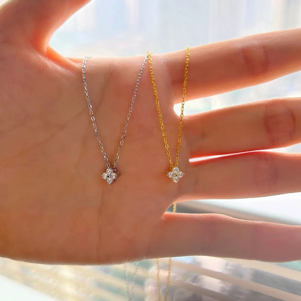 Flower Shape Light Point Chain (925 Sterling Silver)