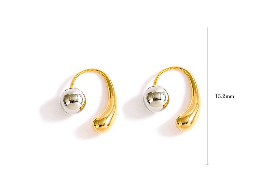 Comma Earring with Ball