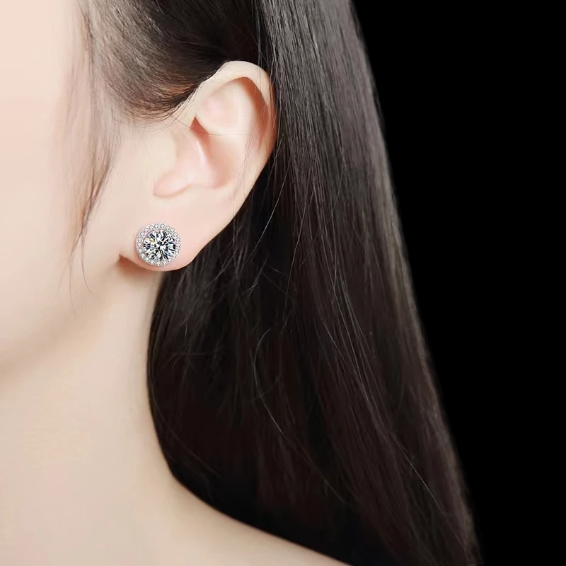 Zirconia Solitaire Earring (925 Sterling Silver)