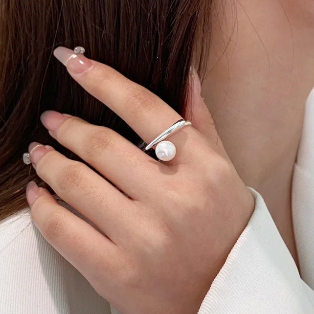 Adjustable Ring with Pearl (925 Sterling Silver)