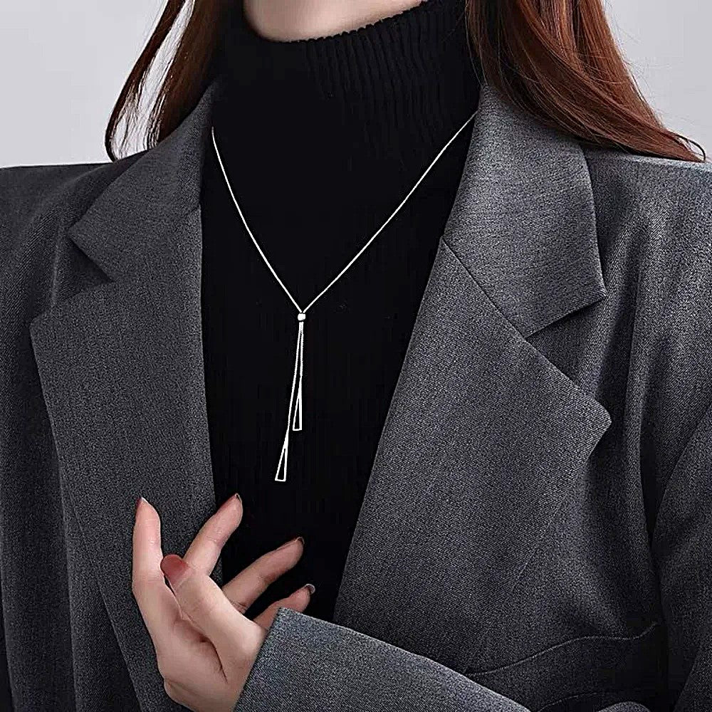 Colar Feminino Comprido Ajustável com Pingente Triângulos