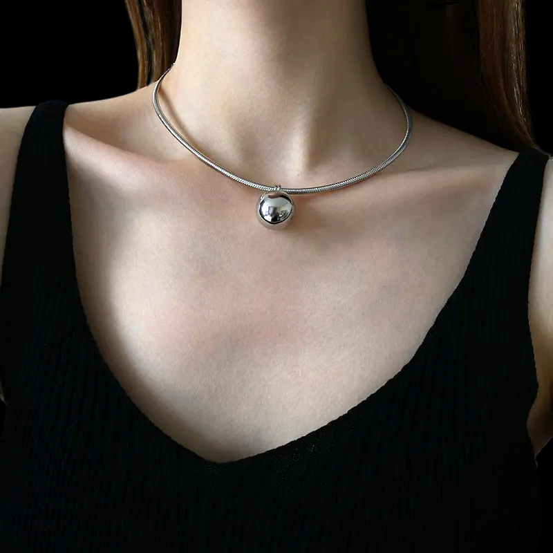 Stainless Steel Choker Choker with Ball Pendant