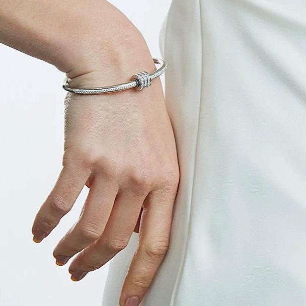 Bracelete Feminino Cravejado de Zircônias