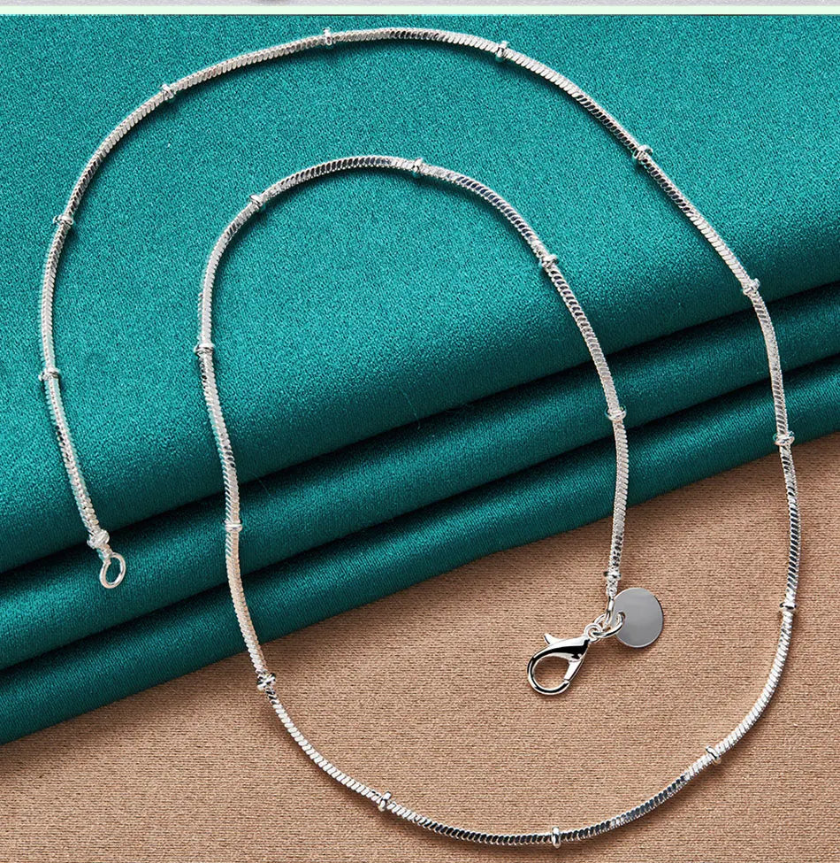 Colar Feminino Snake Quadrada com Esferas